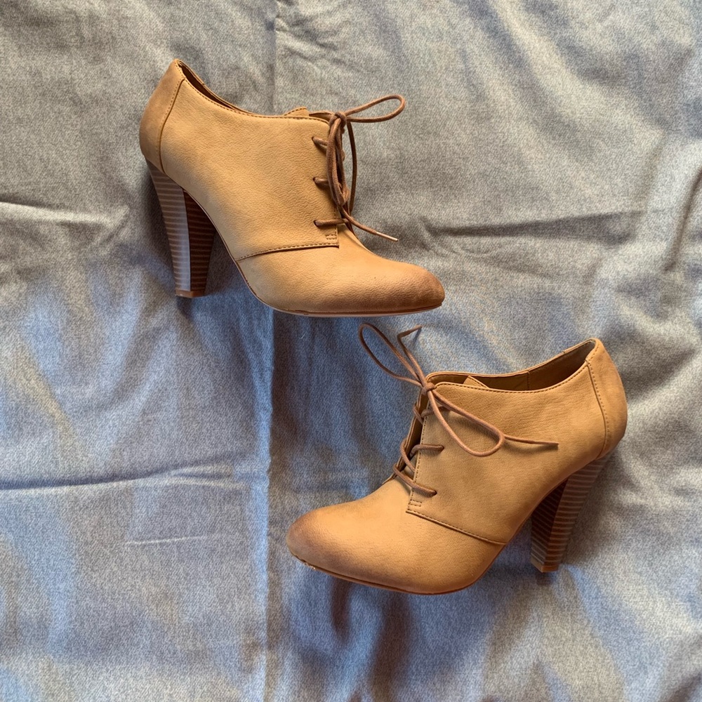 Ankle booties